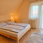 Balazs With Private Pool - Biro Tours Nr 183 아파트 케츨리