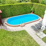 Balazs With Private Pool - Biro Tours Nr 183 아파트