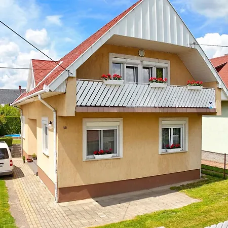 Balazs With Private Pool - Biro Tours Nr 183 דירה