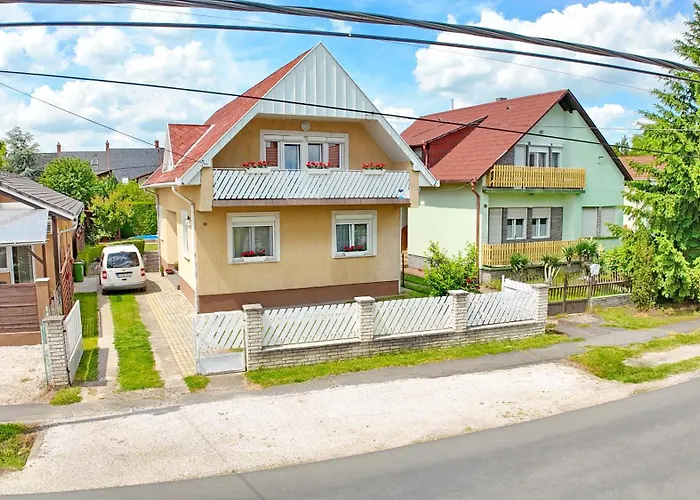 דירה Balazs With Private Pool - Biro Tours Nr 183 קסזטלי