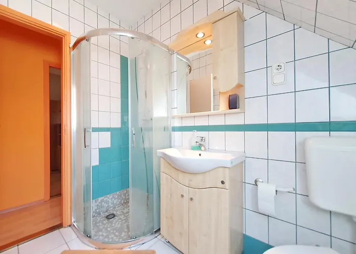 Balazs With Private Pool - Biro Tours Nr 183 *