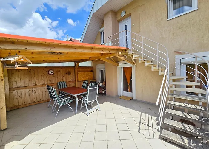 Balazs With Private Pool - Biro Tours Nr 183 아파트