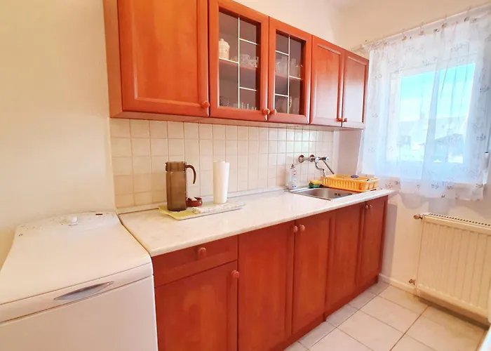 아파트 Balazs With Private Pool - Biro Tours Nr 183